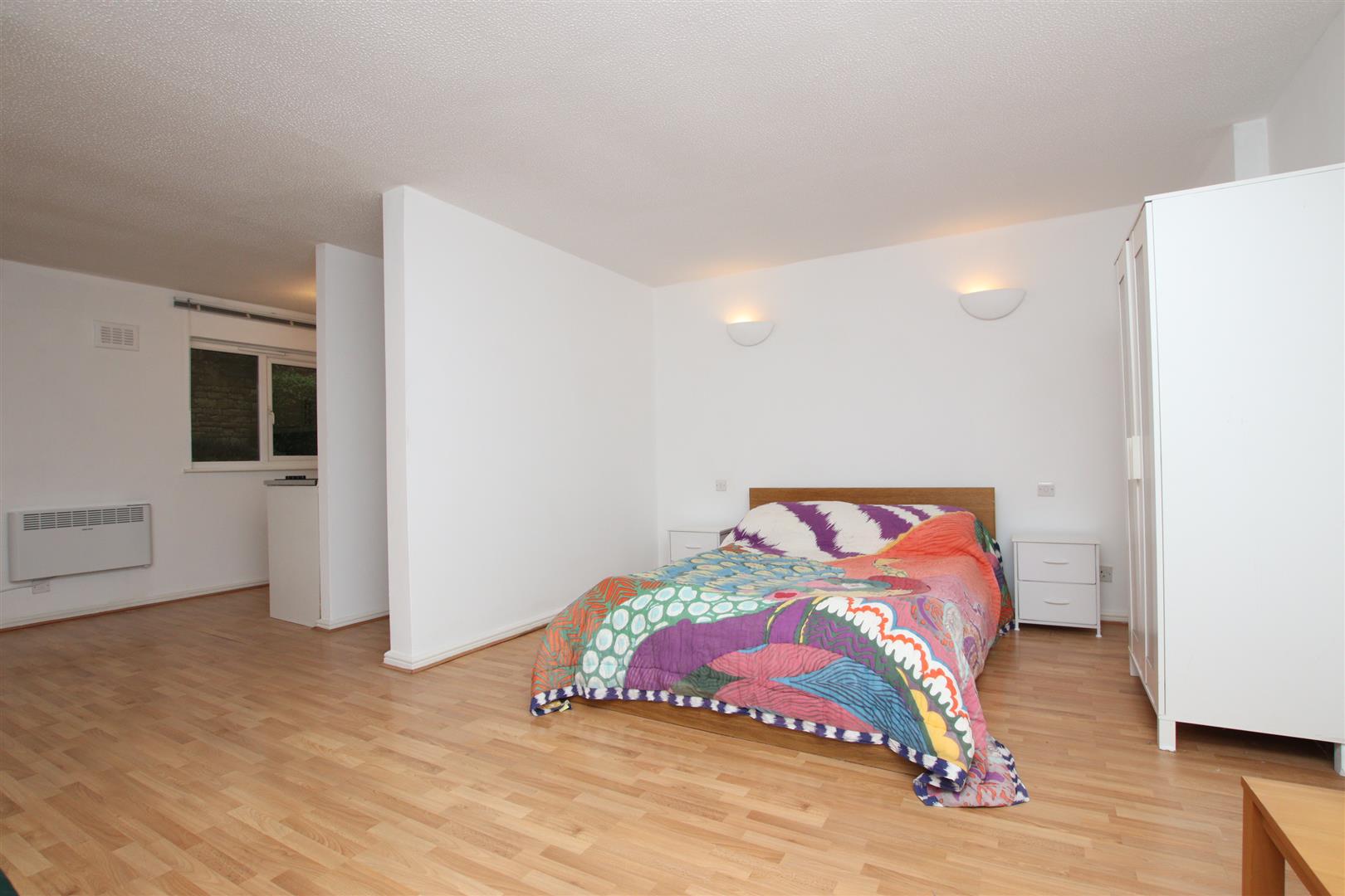 Bedford Court, Bath, BA1